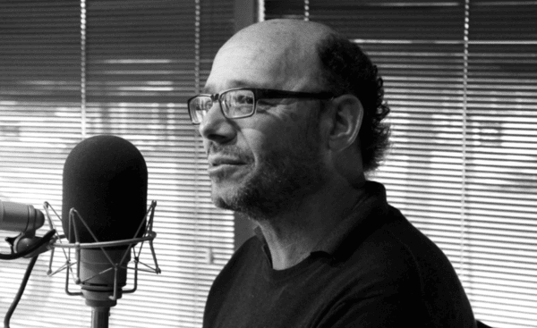 Fernández Moores realizó el guión y entrevistas del documental 'La historia paralela del Mundial 78'.