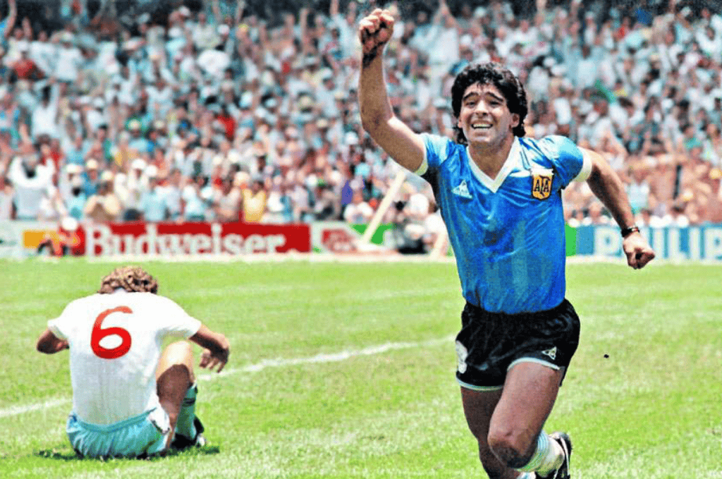 Maradona celebrando su gol a Inglaterra en México 86
