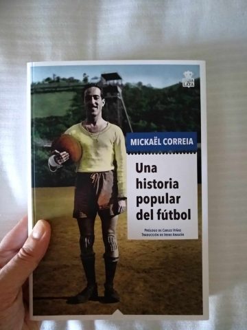 Portada de Una historia popular del fútbol