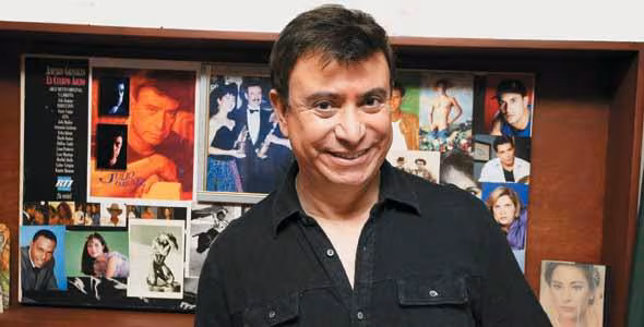 Retrato de Julio Jiménez, autor del clásico de suspenso “¿Por qué mataron a Betty?”.