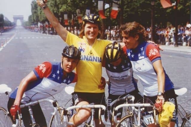Marianne Martin, ganadora del Tour de Francia femenino, otra leyenda de las mujeres en el ciclismo. 