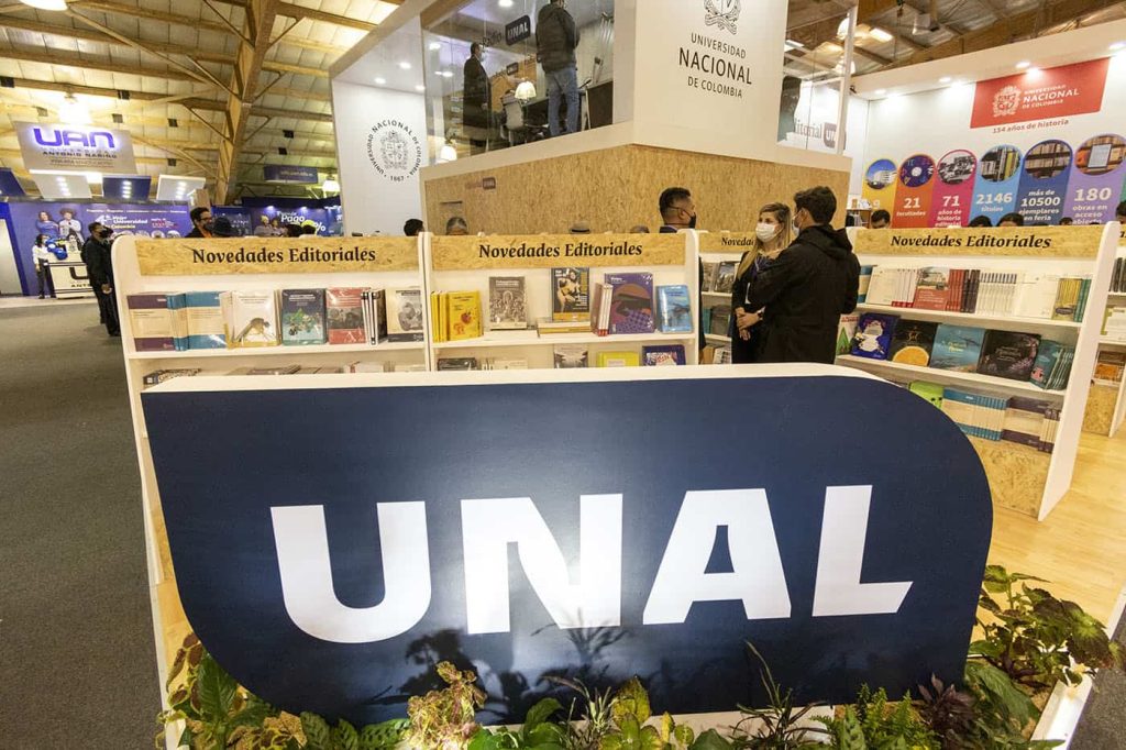 Stand de la Universidad Nacional con novedades, Libros más vendidos en la FilBo.