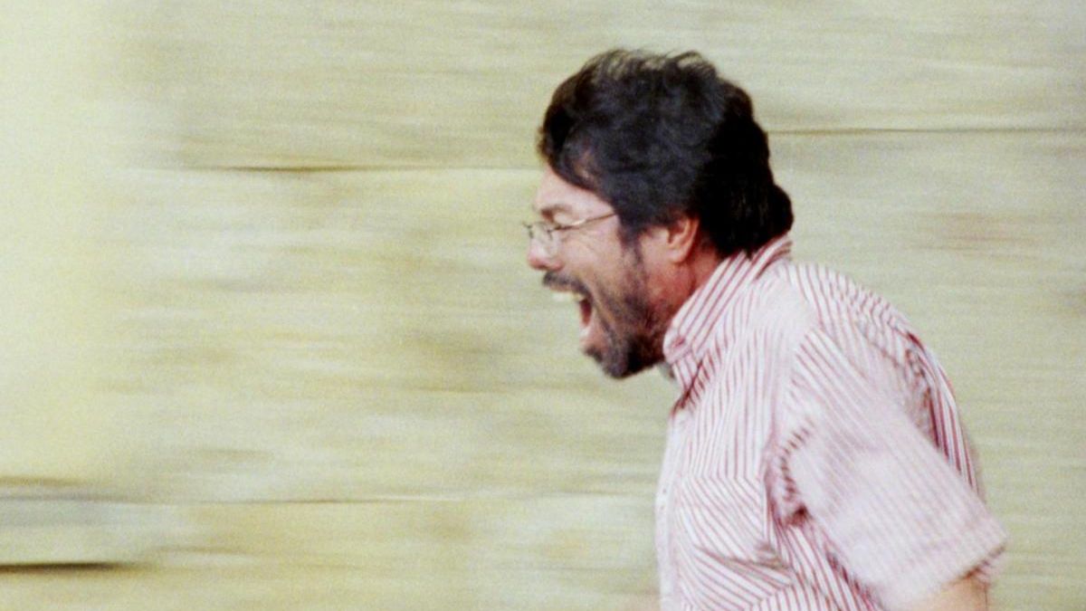 Fotograma de Un poeta, encabezando la lista de las mejores películas colombianas.